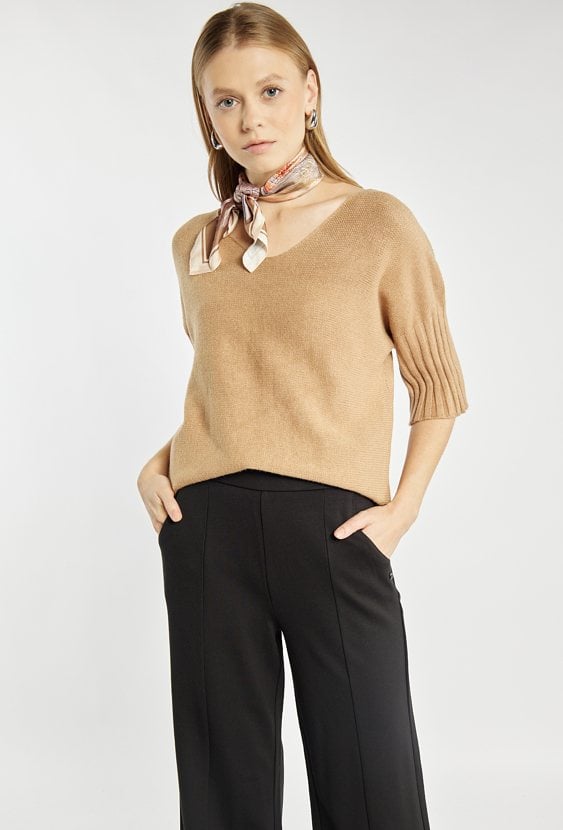 Damski sweter z wiskozą