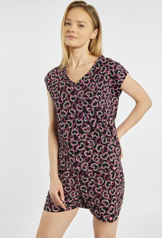 Koszulka od piżamy w serca