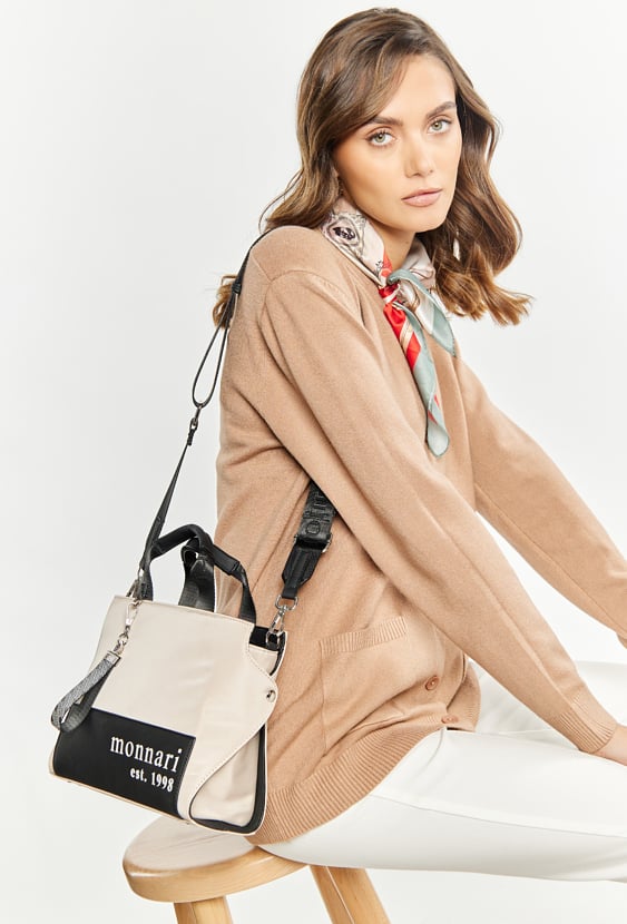 Tekstylna torba damska z przywieszką