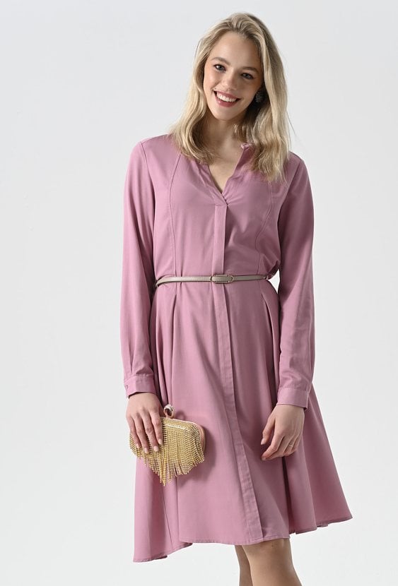 Różowa koszulowa sukienka