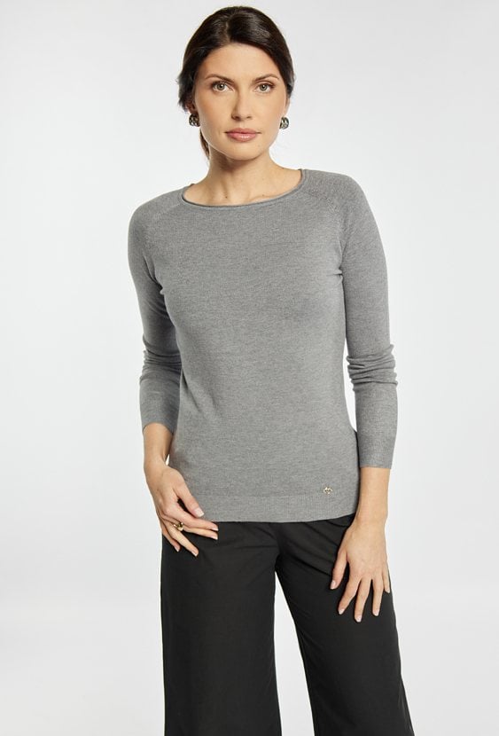 Klasyczny sweter damski