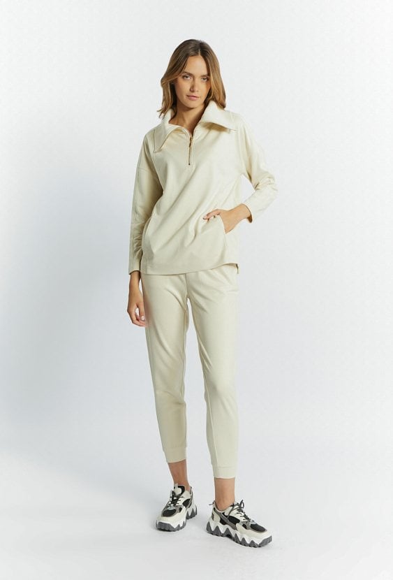 Bluza damska z wysokim kołnierzem