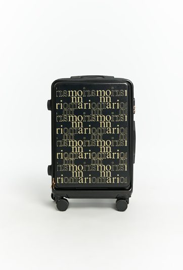 Walizka o średniej wielkości