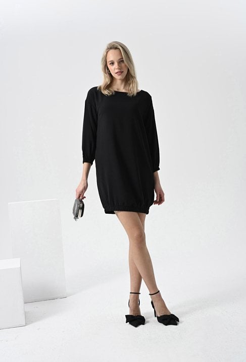 Czarna mini sukienka