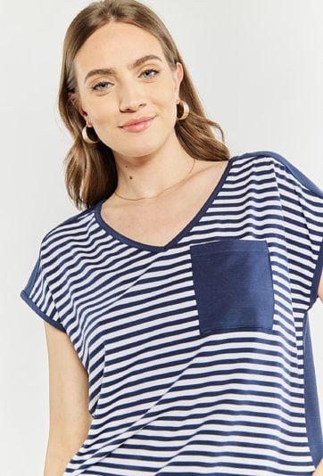 T-shirt damski z kieszonką