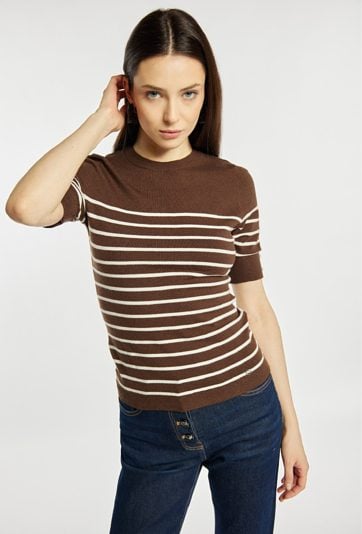 Sweter w paski
