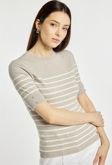Sweter w paski