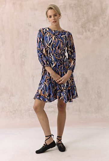 Wiskozowa sukienka w energetyczny print