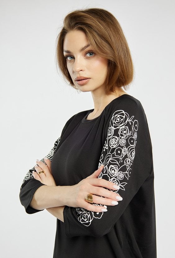 Czarny T-shirt damski