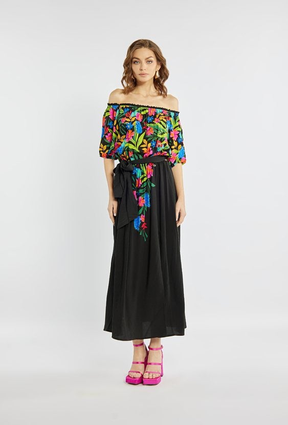 Sukienka typu hiszpanka