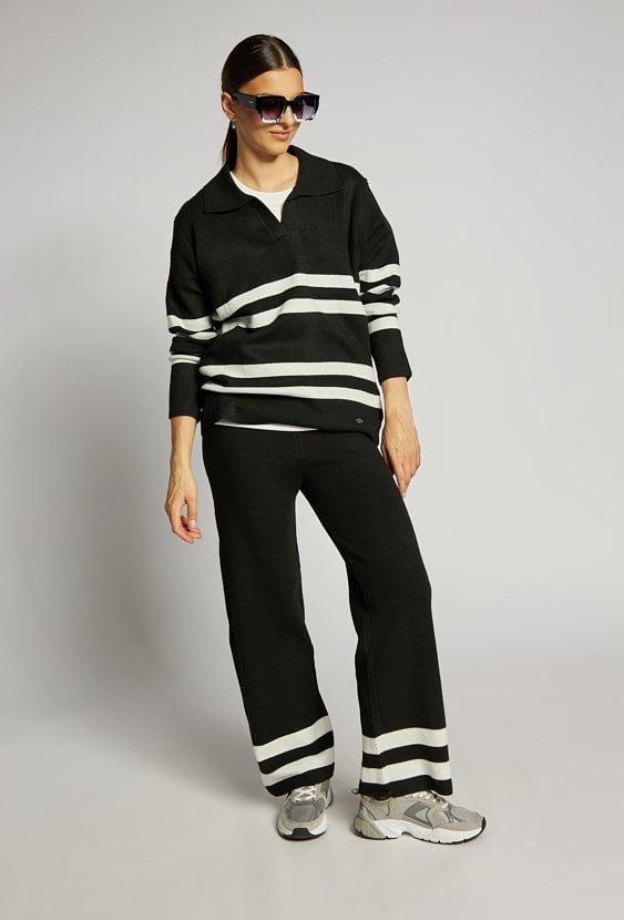 Sweter damski w paski