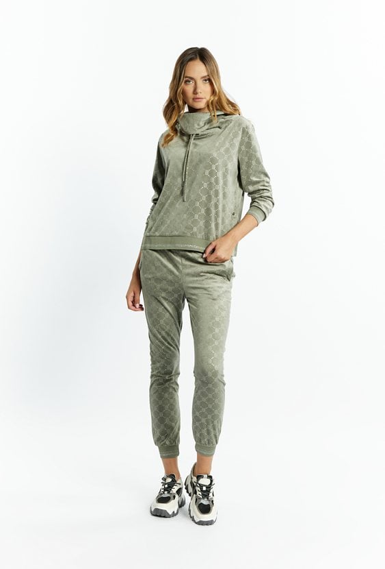 Bluza damska z obszernym golfem