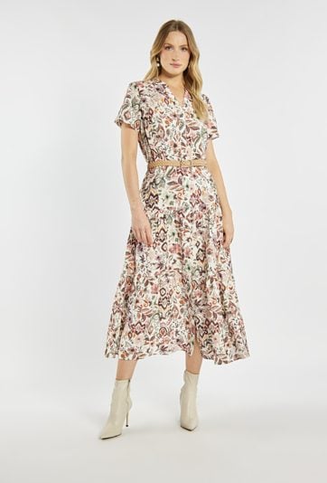 Sukienka w kwiatowy wzór