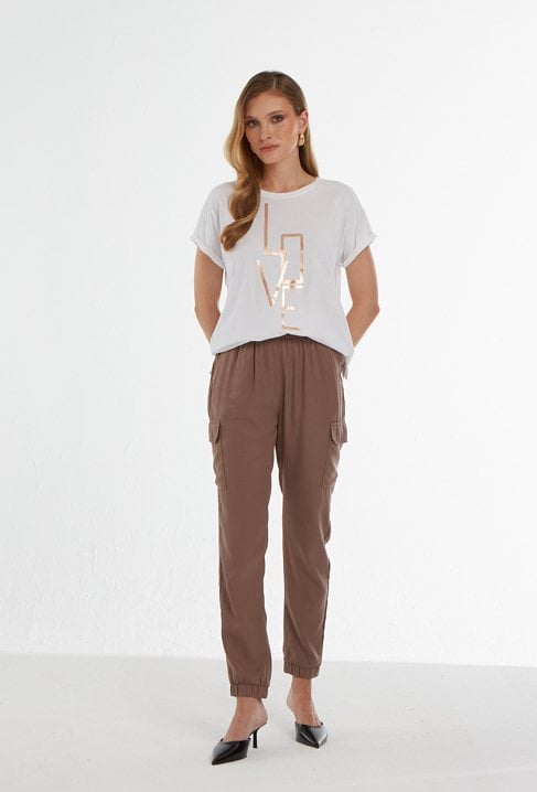Biały T-shirt z napisem love