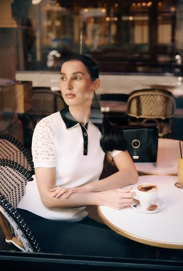 Elegancki sweter z kołnierzem