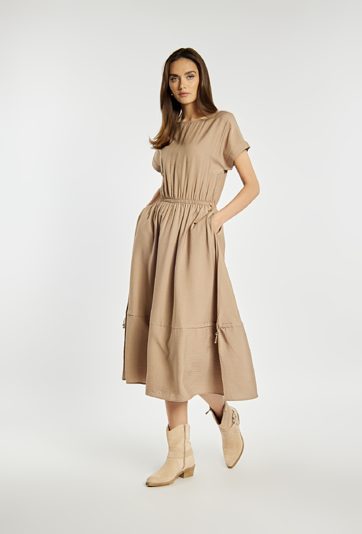 Sukienka midi z kieszeniami