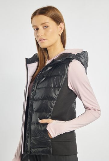 Kamizelka sportowa z kapturem