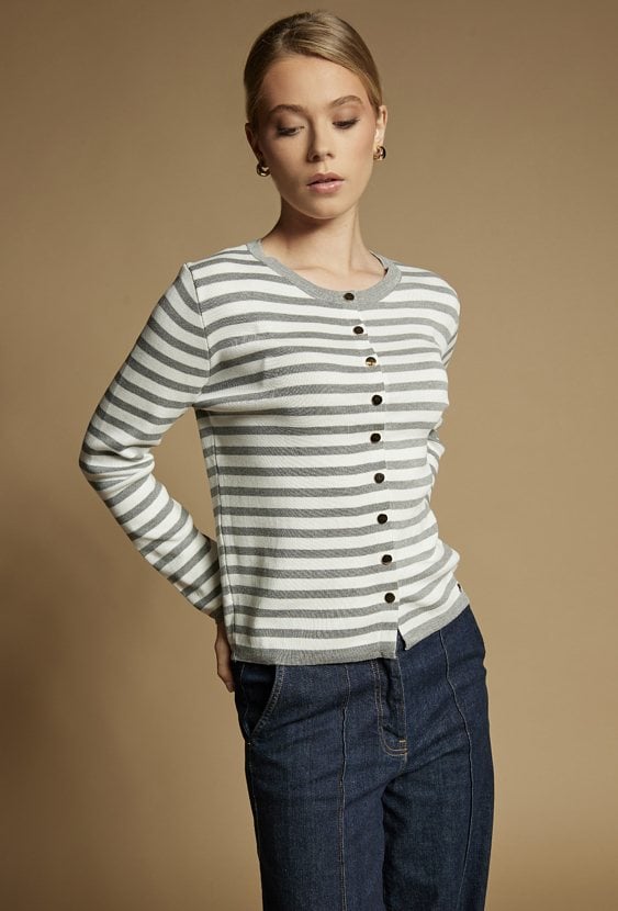 Sweter w paski z wiskozą