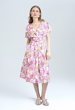 Kobieca sukienka w kwiaty