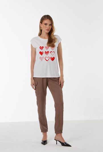 T-shirt w serduszka