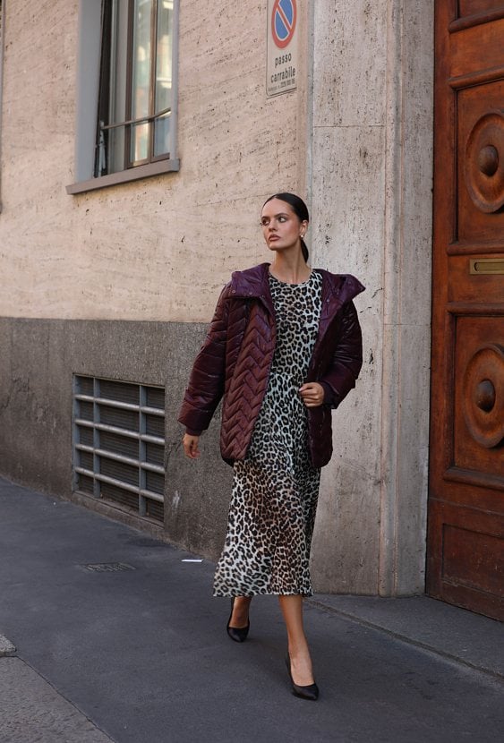 Sukienka z plisowanym dołem