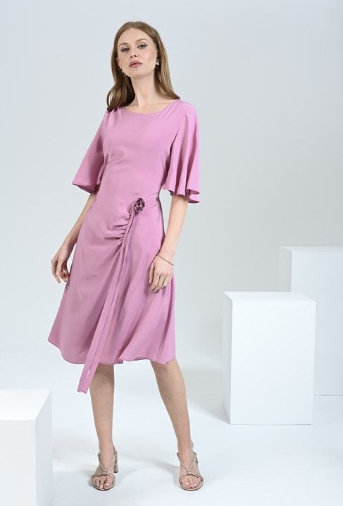 Wiskozowa sukienka z różą