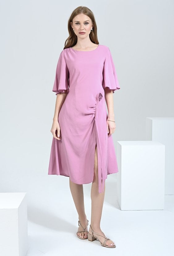 Wiskozowa sukienka z różą