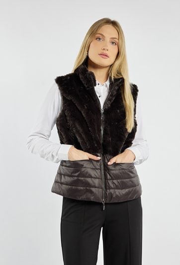 Kamizelka z łączonych materiałów