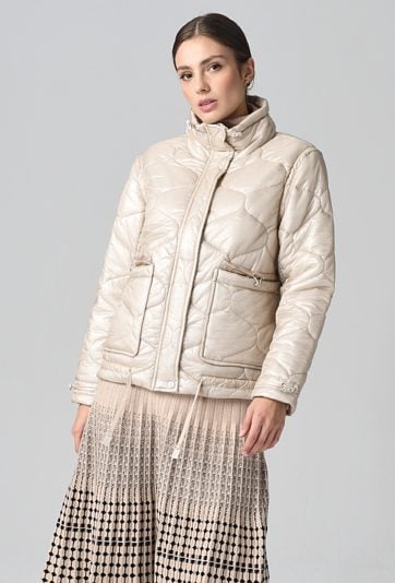 Kurtka damska z wysokim kołnierzem