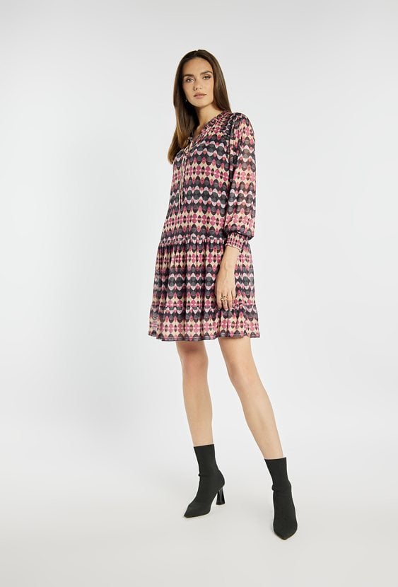 Sukienka z falbankami