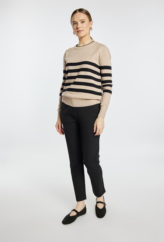 Sweter damski w paski