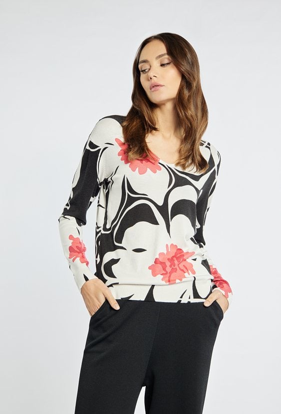 Wzorzysty sweter damski