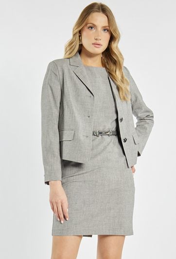 Elegancka sukienka z paskiem