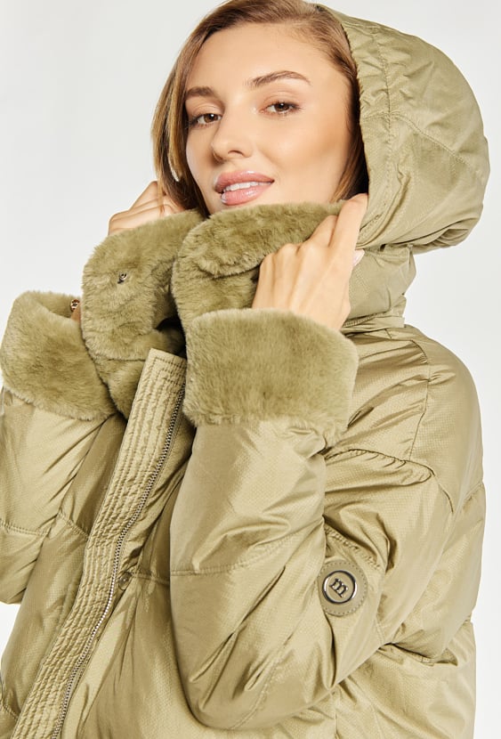 Puchowa kurtka damska