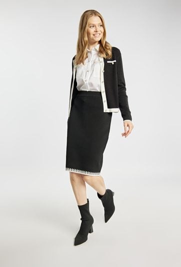 Dzianinowa spódnica midi