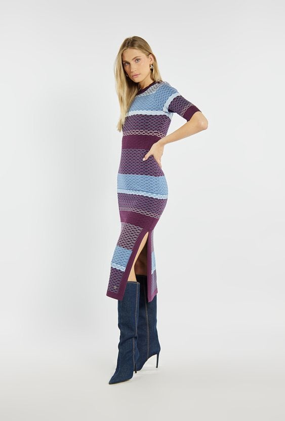 Dopasowana sukienka z wiskozą