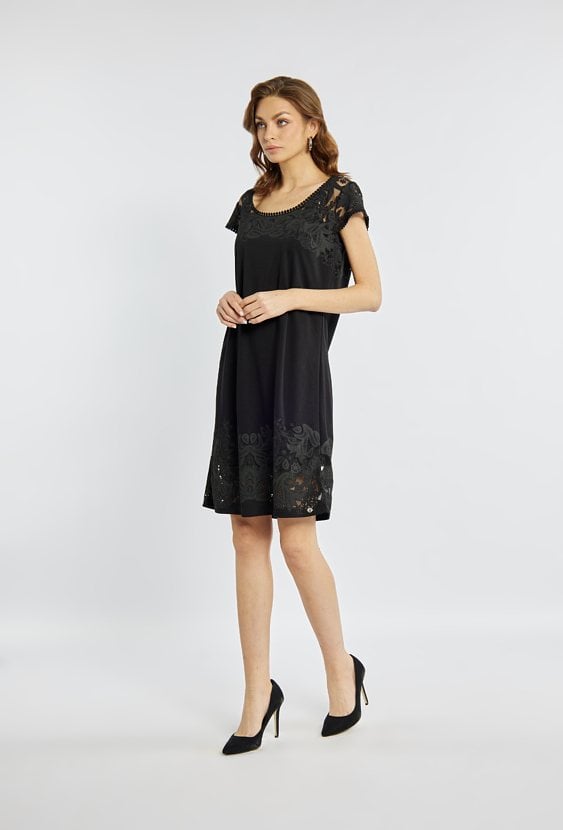 Lekka sukienka z koronką