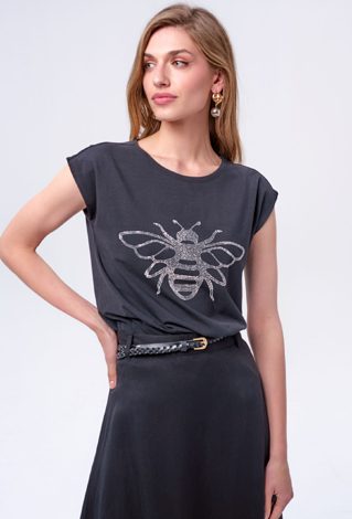 Czarny T-shirt z dżetową aplikacją