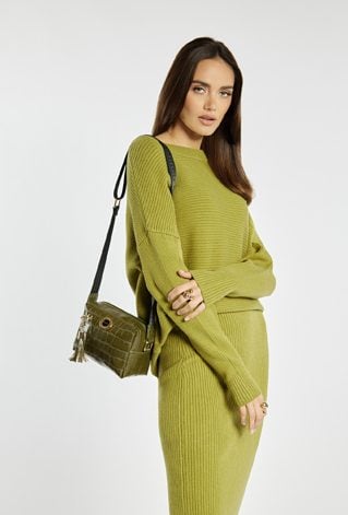 Mała torebka z frędzlami