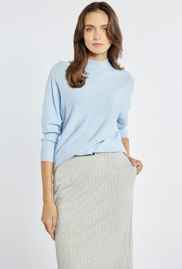 Sweter z luźnymi rękawami