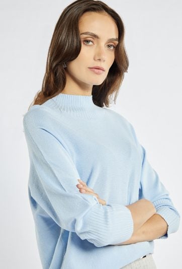 Sweter z luźnymi rękawami