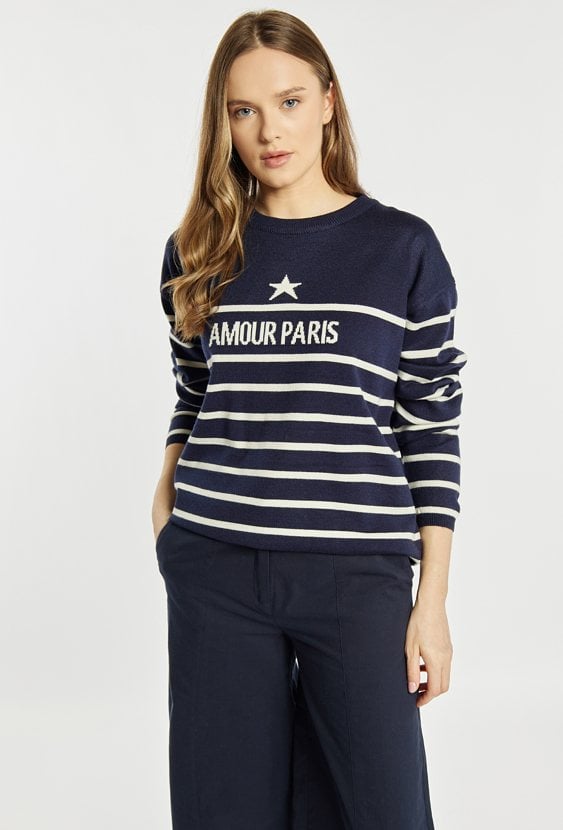 Sweter z napisem