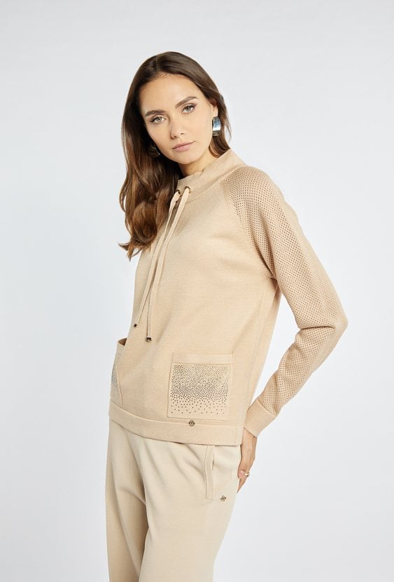 Sweter z wiązaniem przy dekolcie