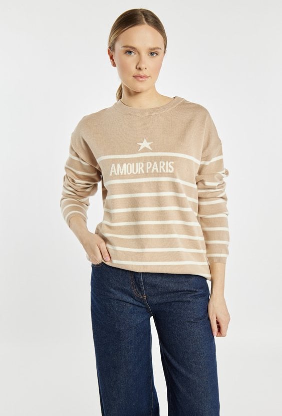 Sweter z napisem