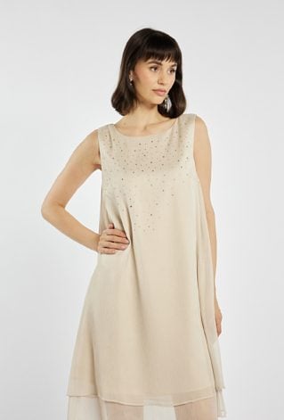 Elegancka sukienka z delikatnymi aplikacjami