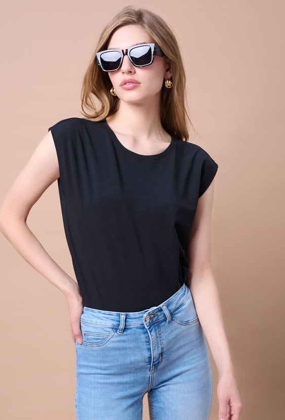 Czarna gładki t-shirt