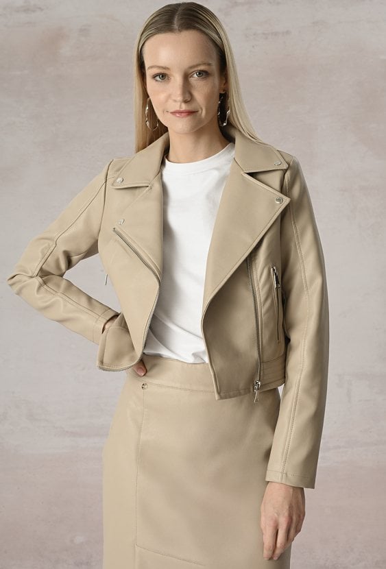 Beżowa kurtka typu ramoneska