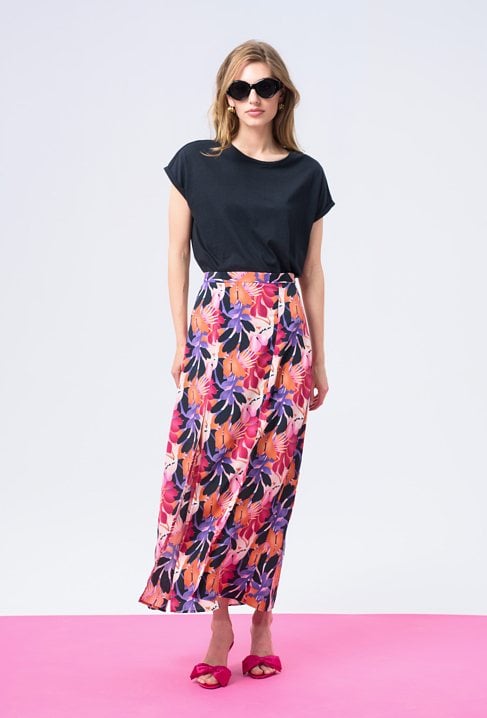 Długa spódnica z rozcięciami