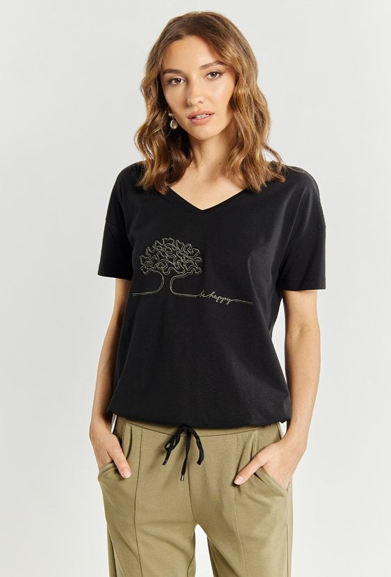 T-shirt z haftowanym wzorem