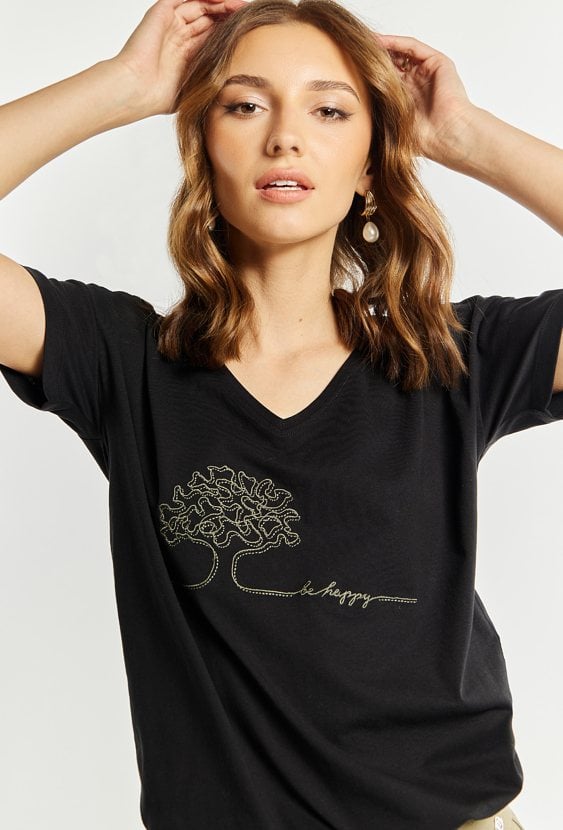 T-shirt z haftowanym wzorem